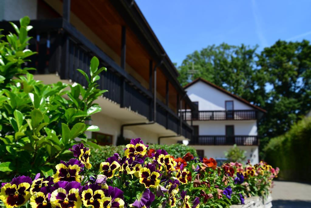 Hotel Am Buchwald Esslingen am Neckar Екстер'єр фото
